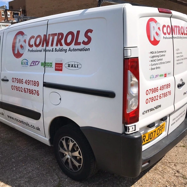 Medium Van Graphics Rs Controls