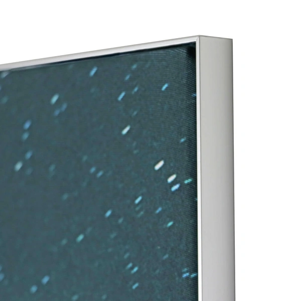 SEG Wall-Mounted Display - Detail Edge